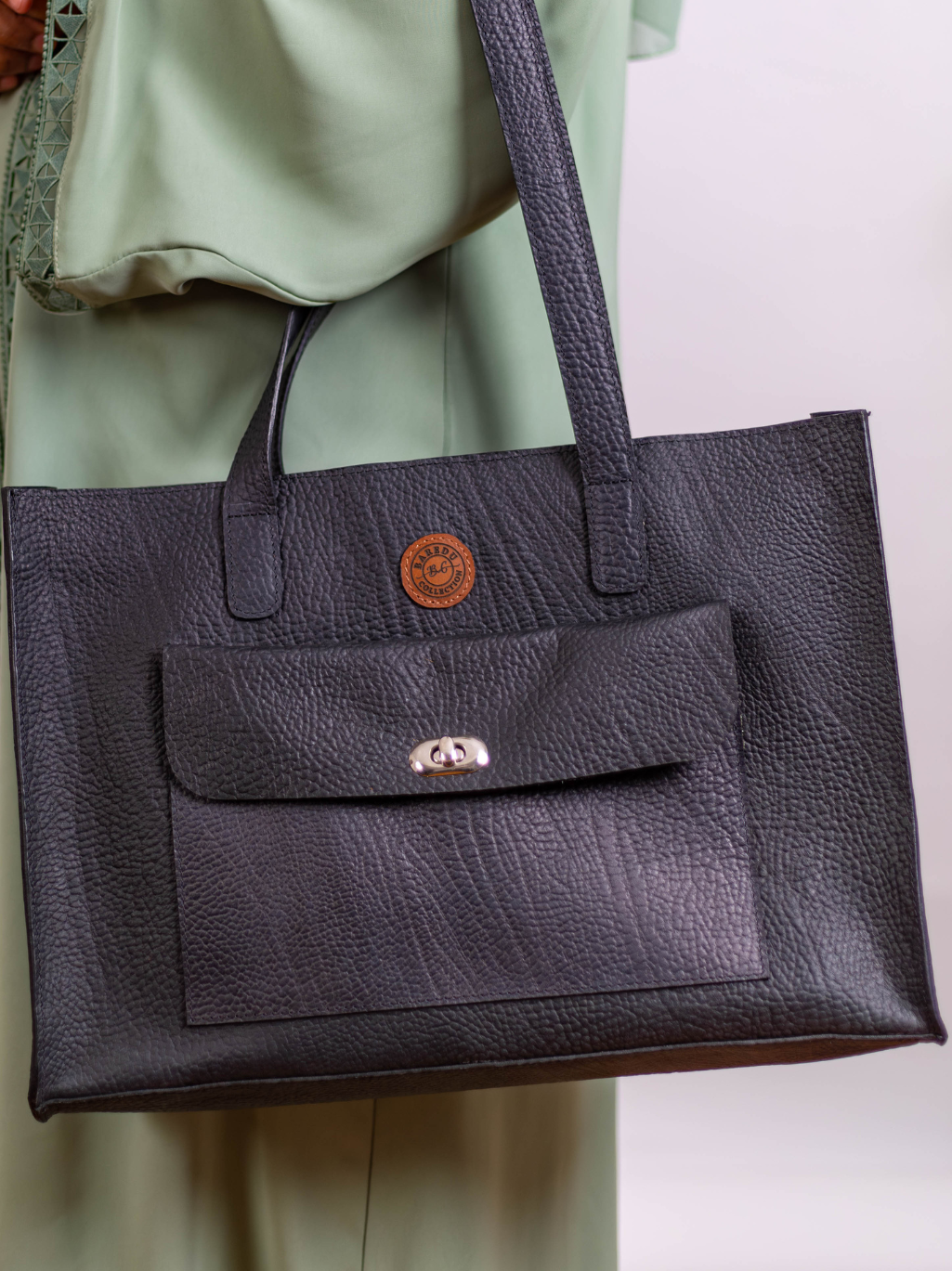 Black Midaga Tote